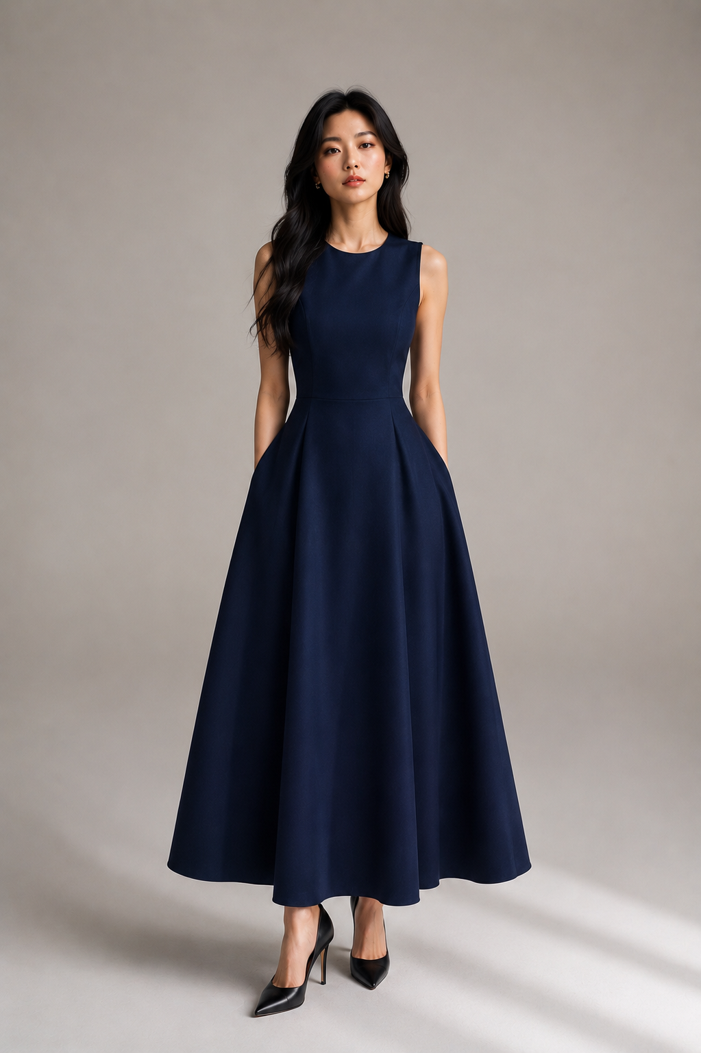 Timeless Elegant Sleeveless Maxi Dress for Every Occasion